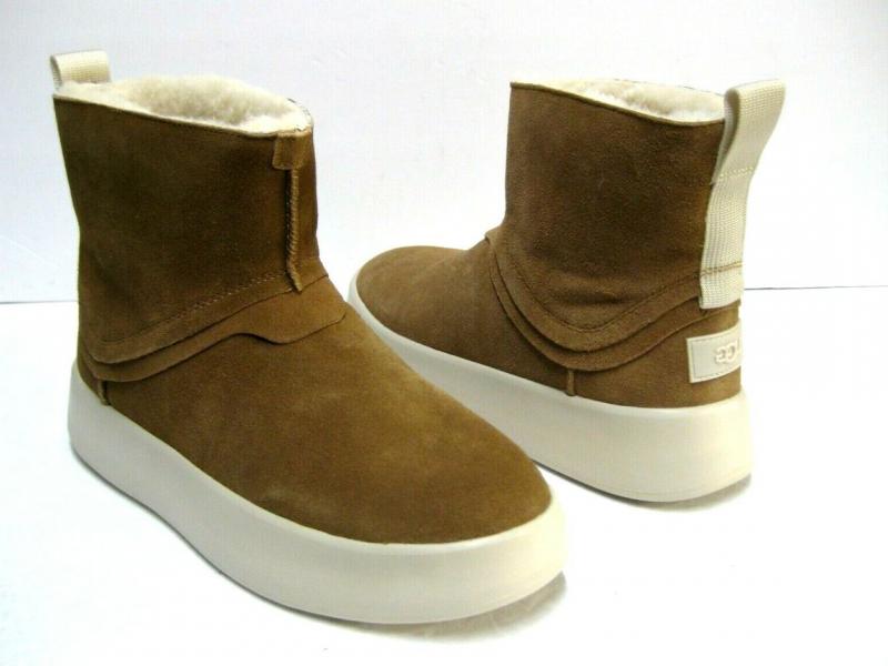  UGG Boom Bootie