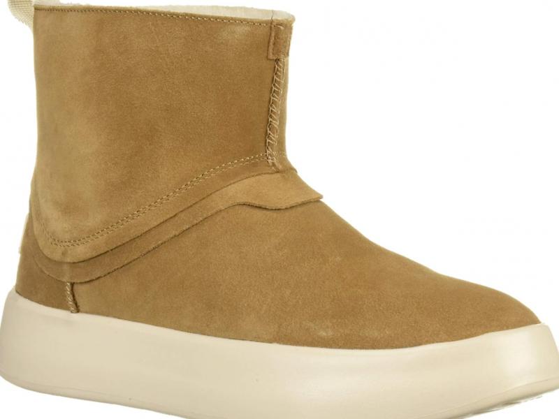  UGG Boom Bootie